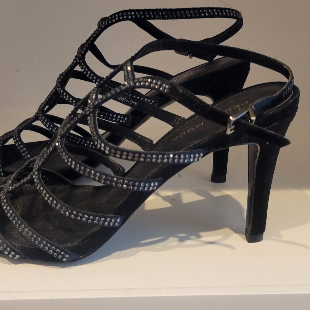 Pella Moda - Picture 2 of 3